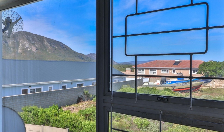 4 Bedroom Property for Sale in Kleinbaai Western Cape